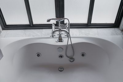 Bathtub in Cherry Hills Village whose plumbing was recently fixed by Mr Perfect Plumbing