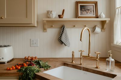 Kitchen faucet in Highlands Ranch home
